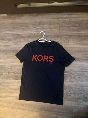 Michael Kors Kors Spill Drip Graphic Logo Men's Short Sleeve T-Shirt